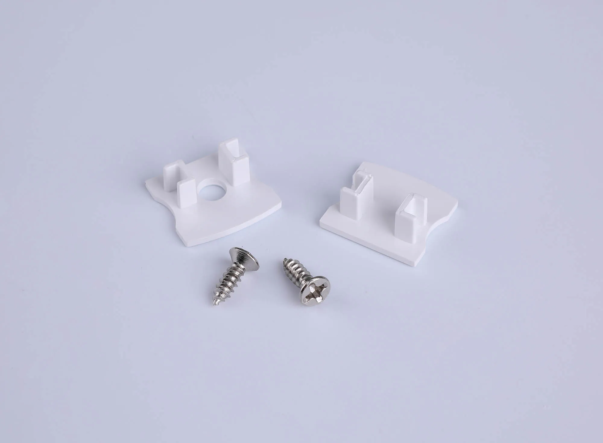 Tiras 2m, 17 x 15.3mm White Aluminium Profile With Diffuser And Accessories M7392  Mantra Fusion Tiras LED Profile